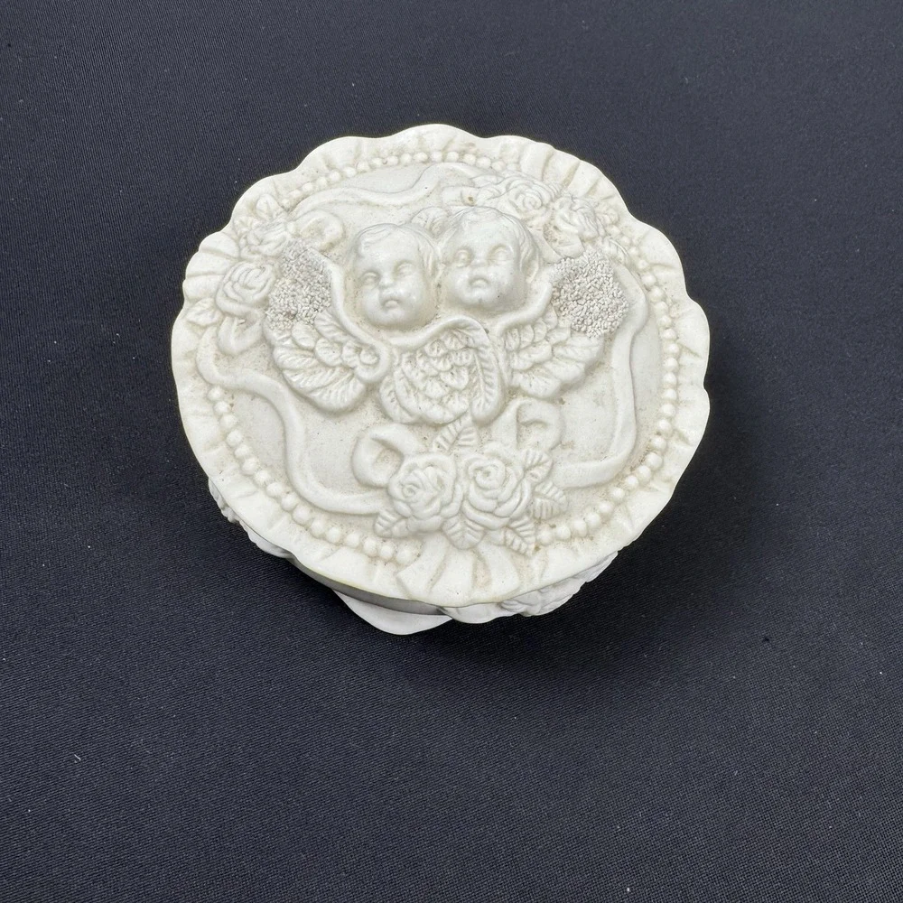 Vintage Trinket Dish White Bisque Cherubs Jewelry with Ruffled Lid Angels Roses
